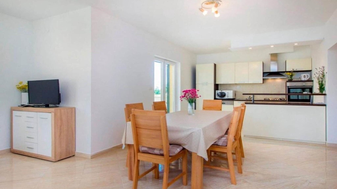 Photo of Livingroom in Bristane