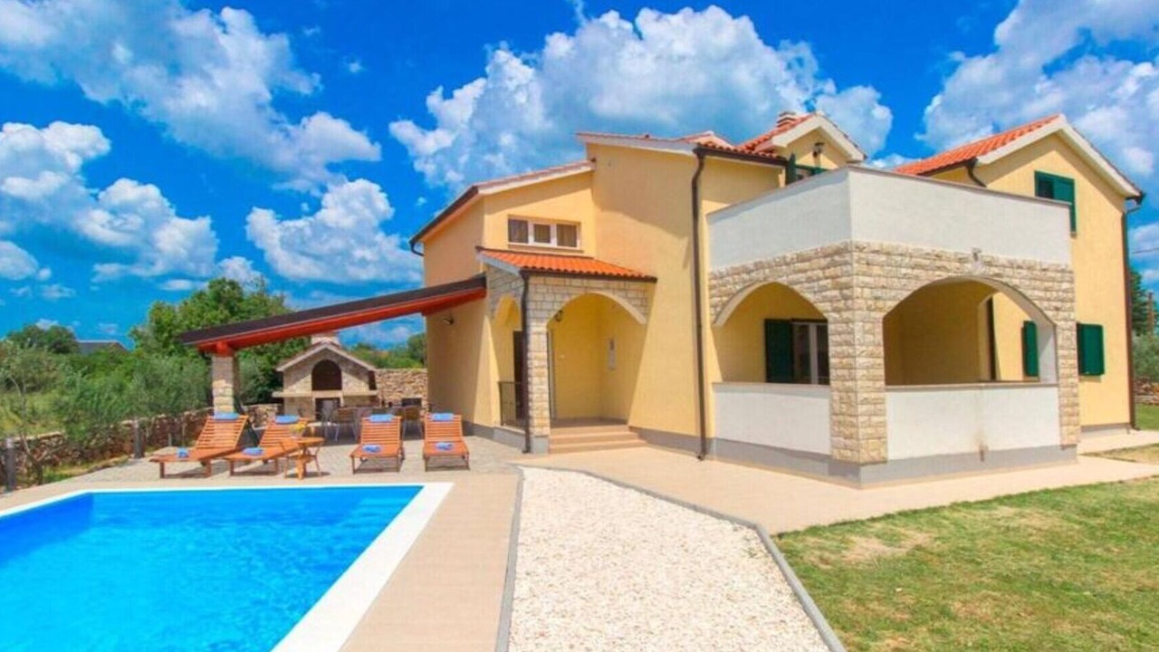 Photo of Outdoor in Bristane