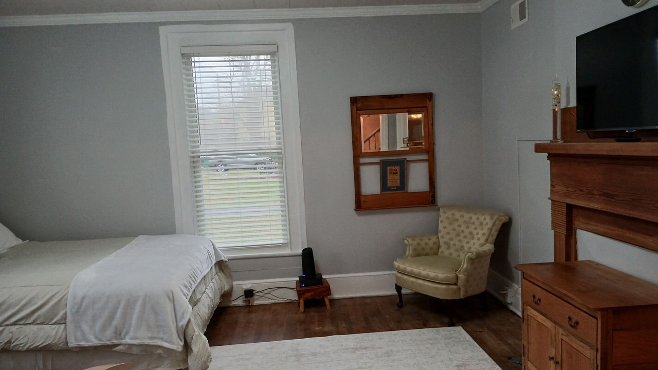 Photo of Bedroom in Pilot Mountain