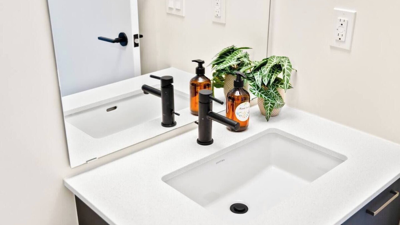 Photo of Bathroom in Harwood