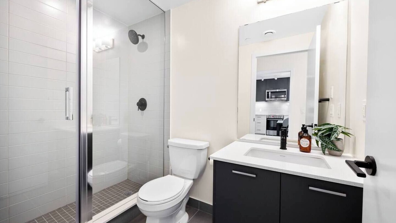 Photo of Bathroom in Harwood