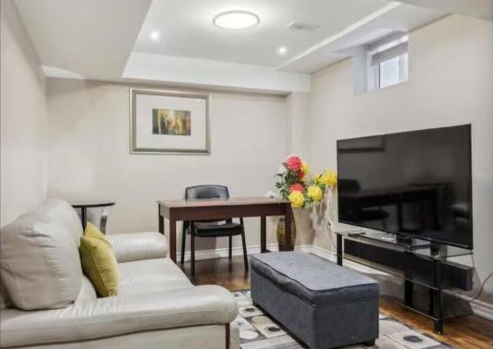 Photo of Livingroom in Mount Pleasant