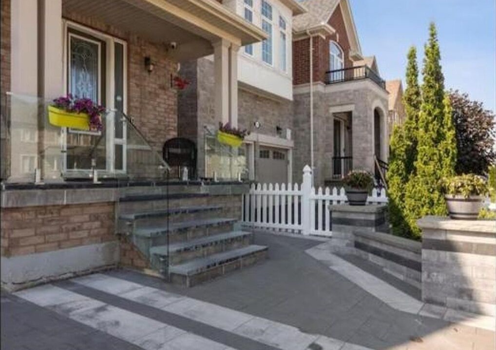Photo of Outdoor in Mount Pleasant