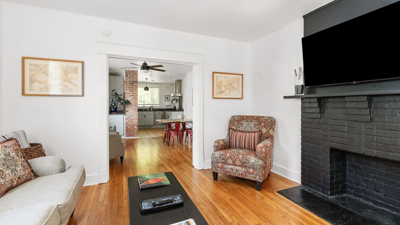 Photo of Livingroom in South Richmond