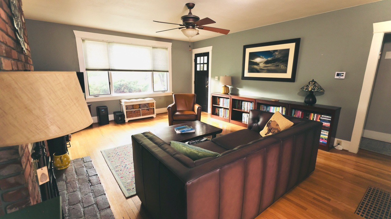 Photo of Livingroom in River Terrace