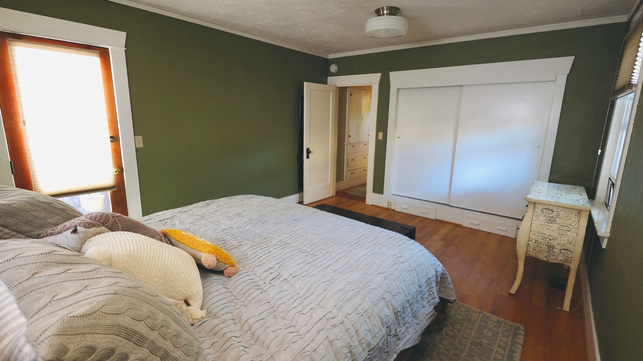 Photo of Bedroom in River Terrace