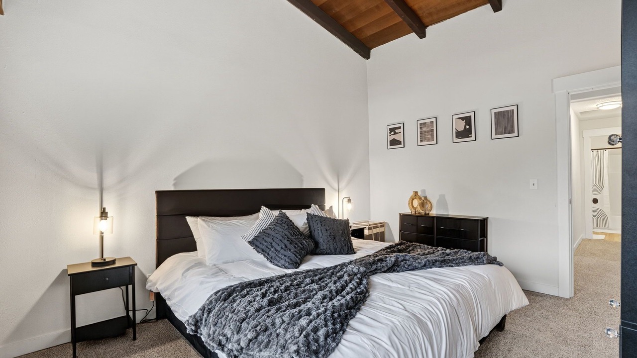 Photo of Bedroom in West Haven-Sylvan