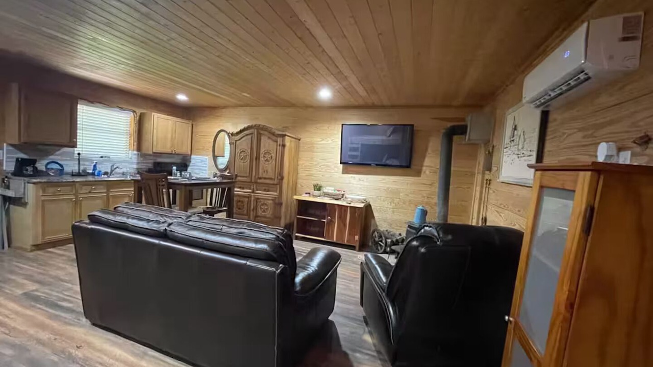Photo of Livingroom in Humble