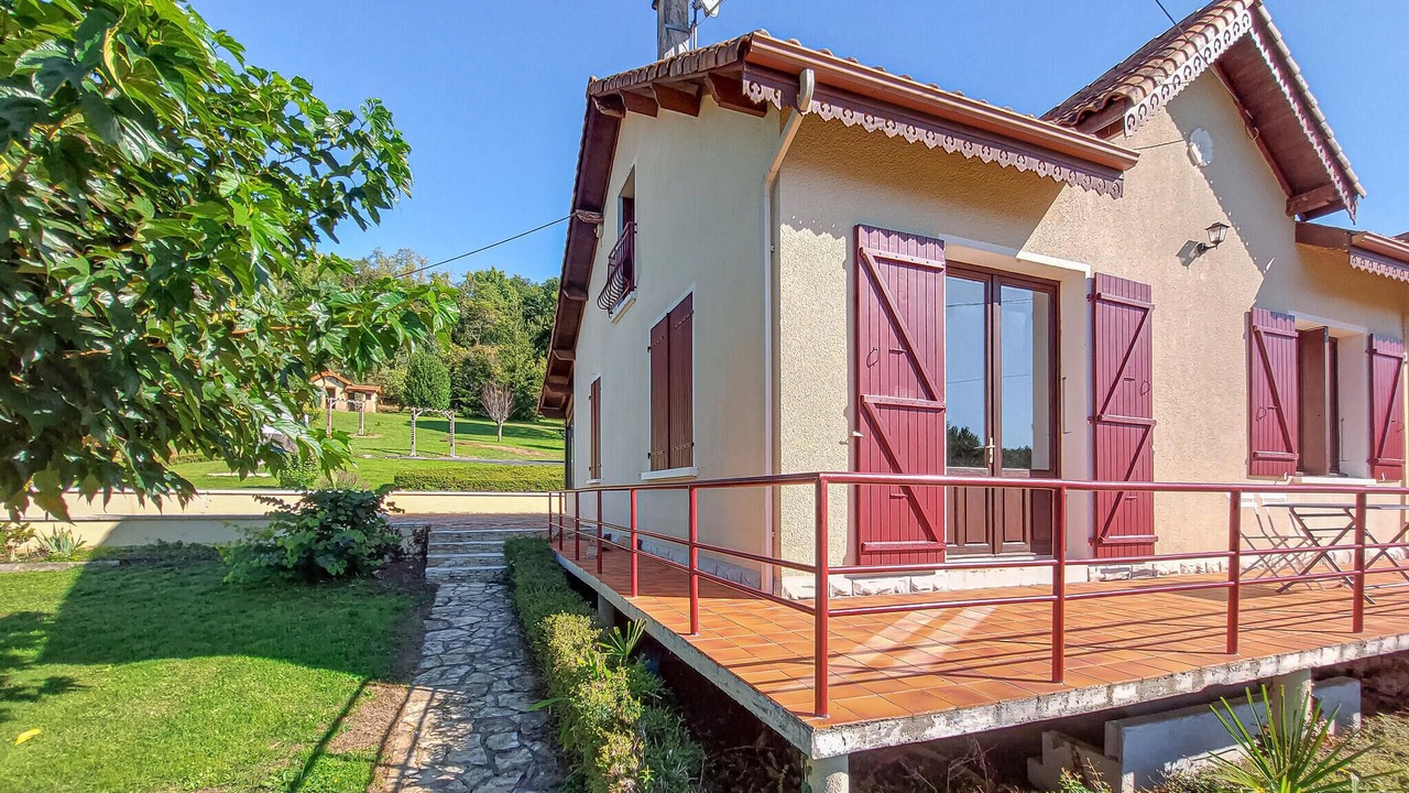 Photo of Others in Nanteuil-en-Vallee