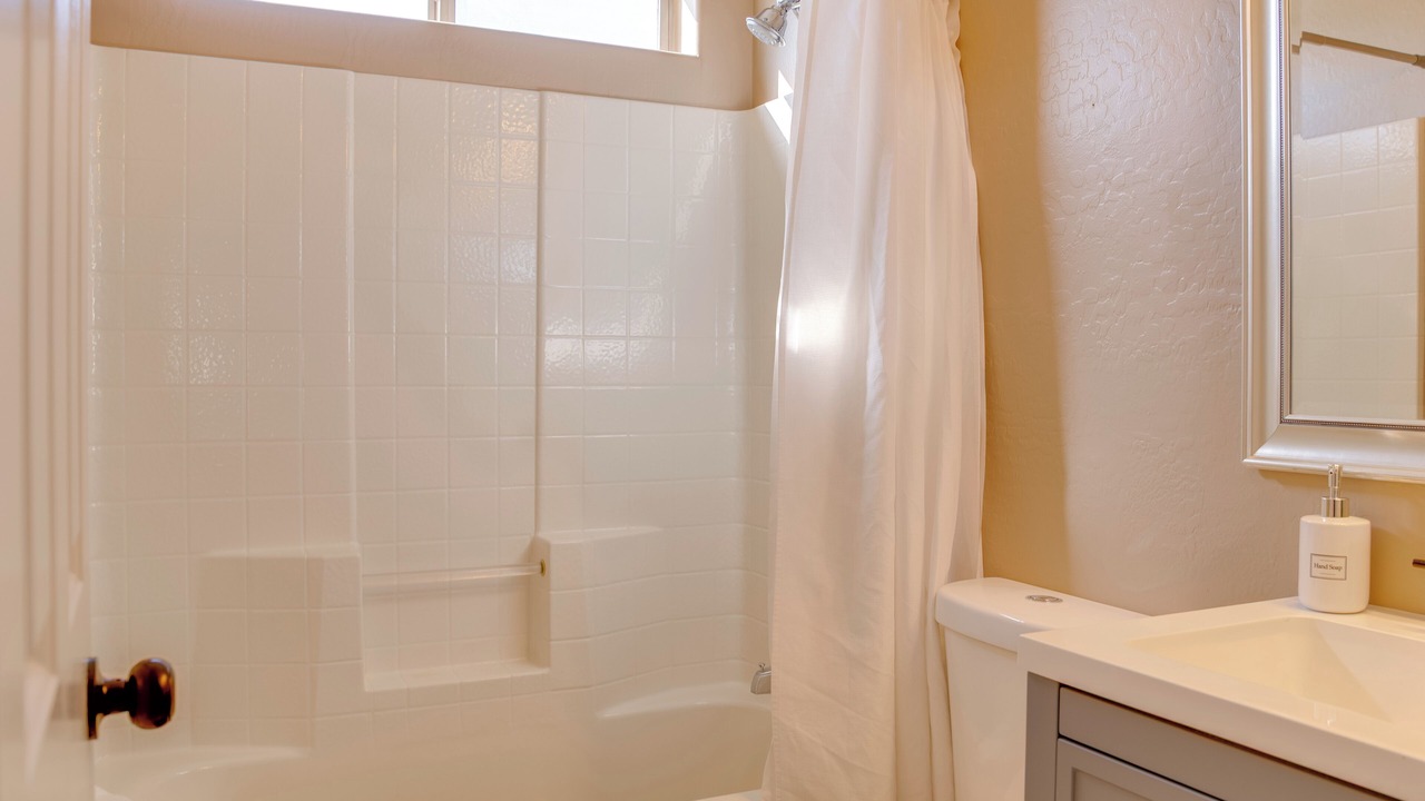 Photo of Bathroom in Cottonflower