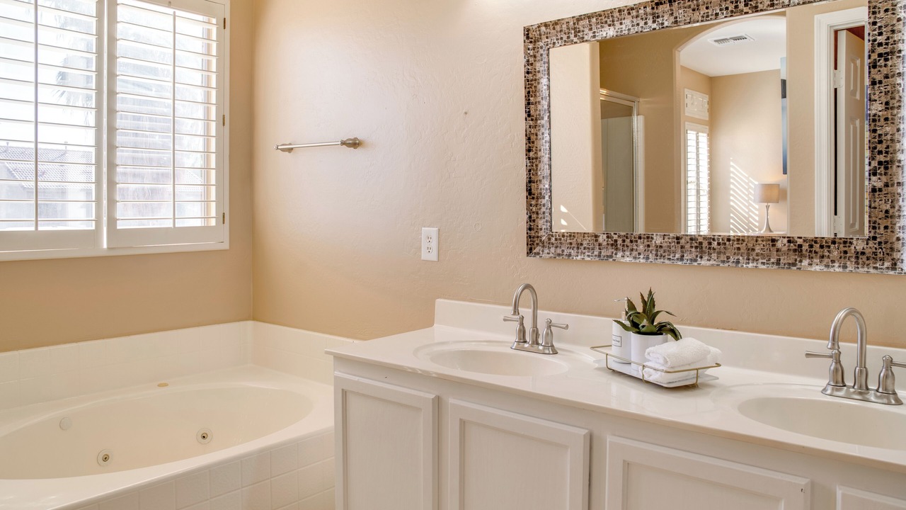 Photo of Bathroom in Cottonflower