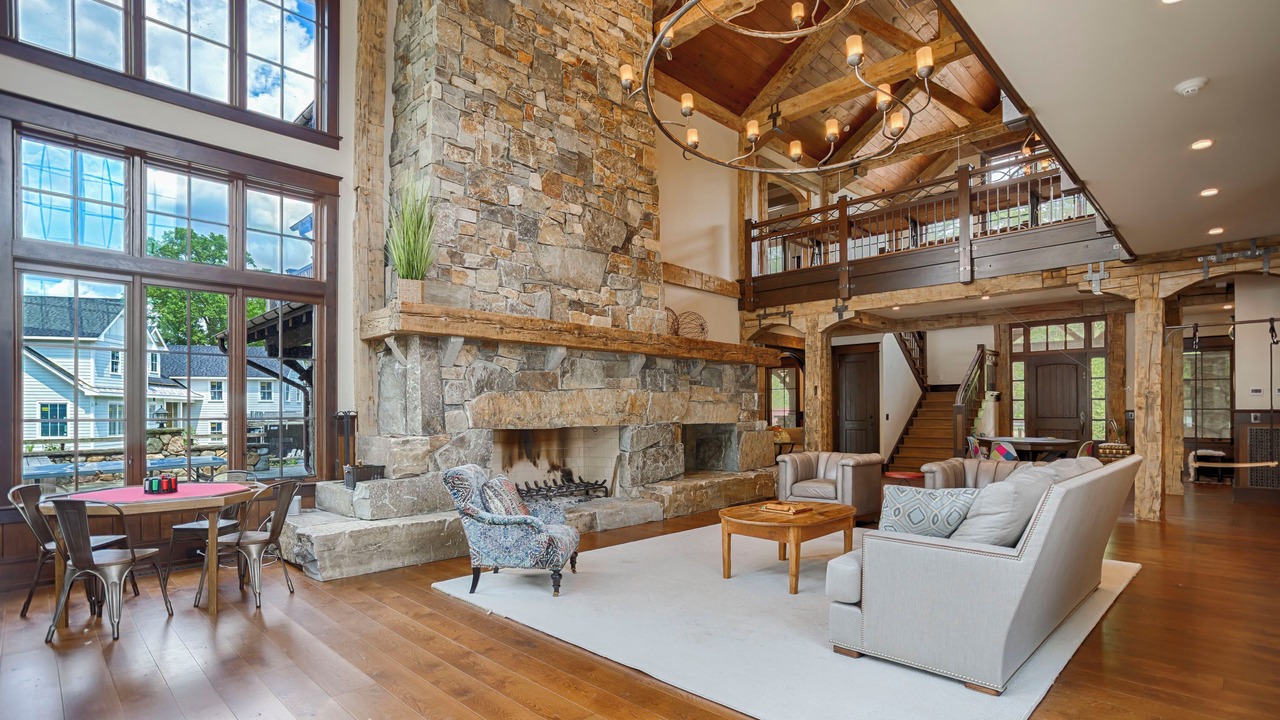 Photo of Livingroom in Penn Yan