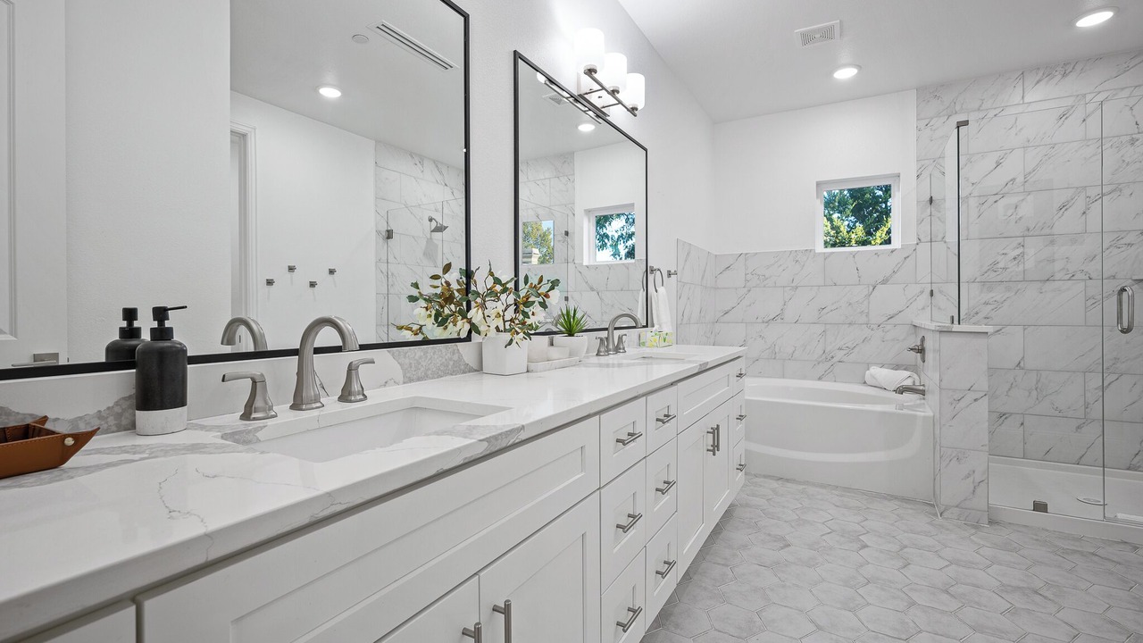 Photo of Bathroom in Old East Dallas