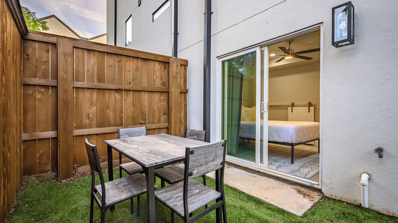 Photo of Outdoor in Old East Dallas