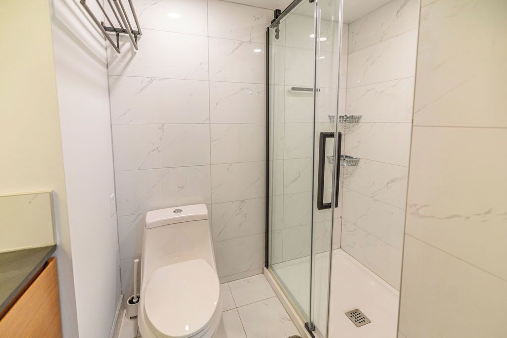 Photo of Bathroom in Saint-Lambert