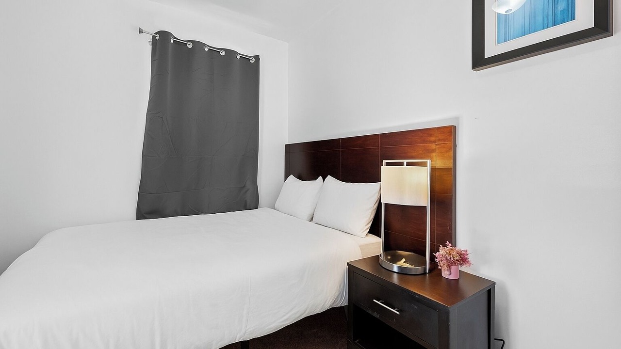 Photo of Bedroom in Detroit