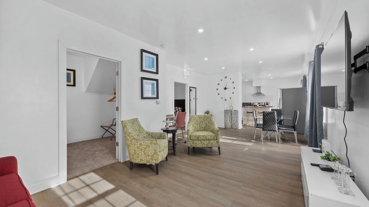 Photo of Livingroom in Detroit