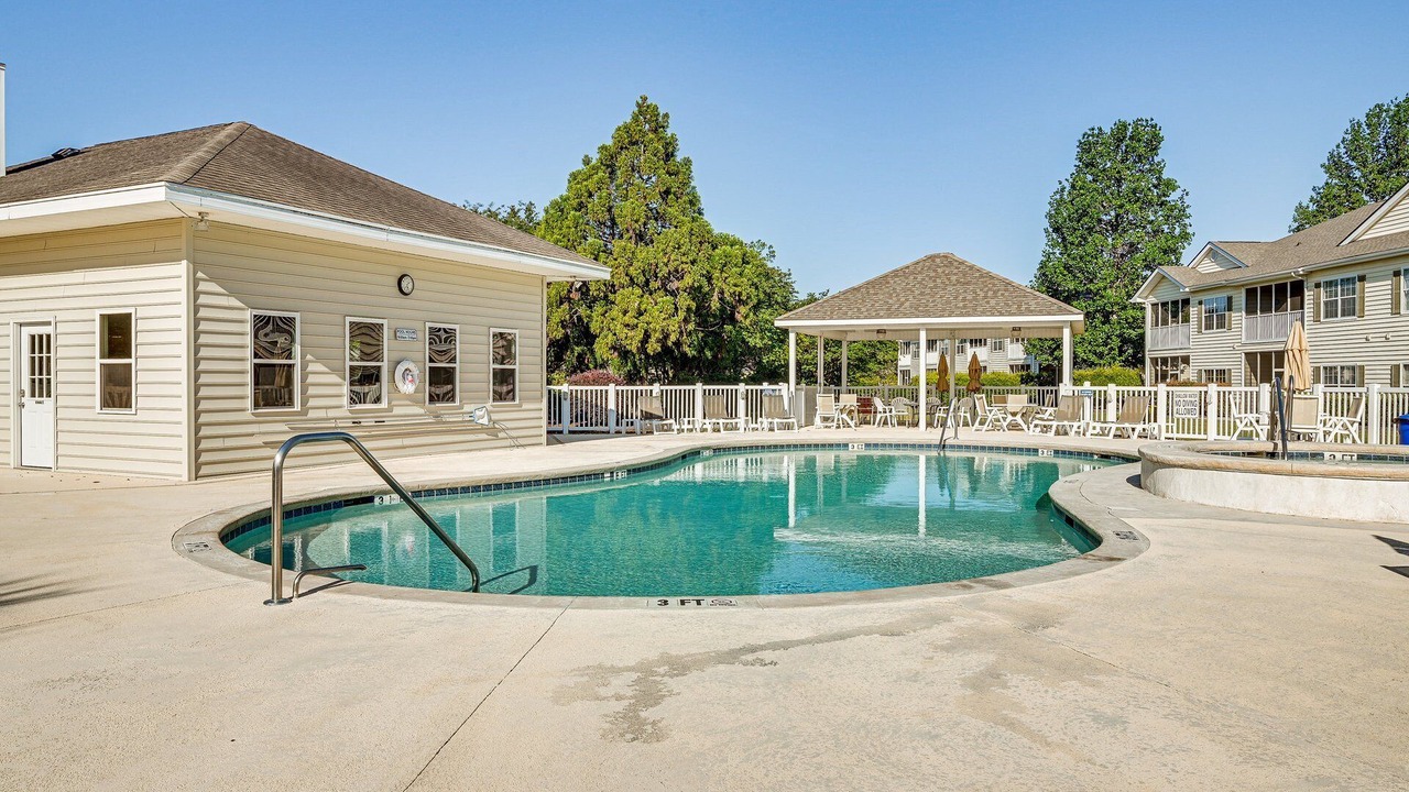 Photo of Outdoor in Red Hill
