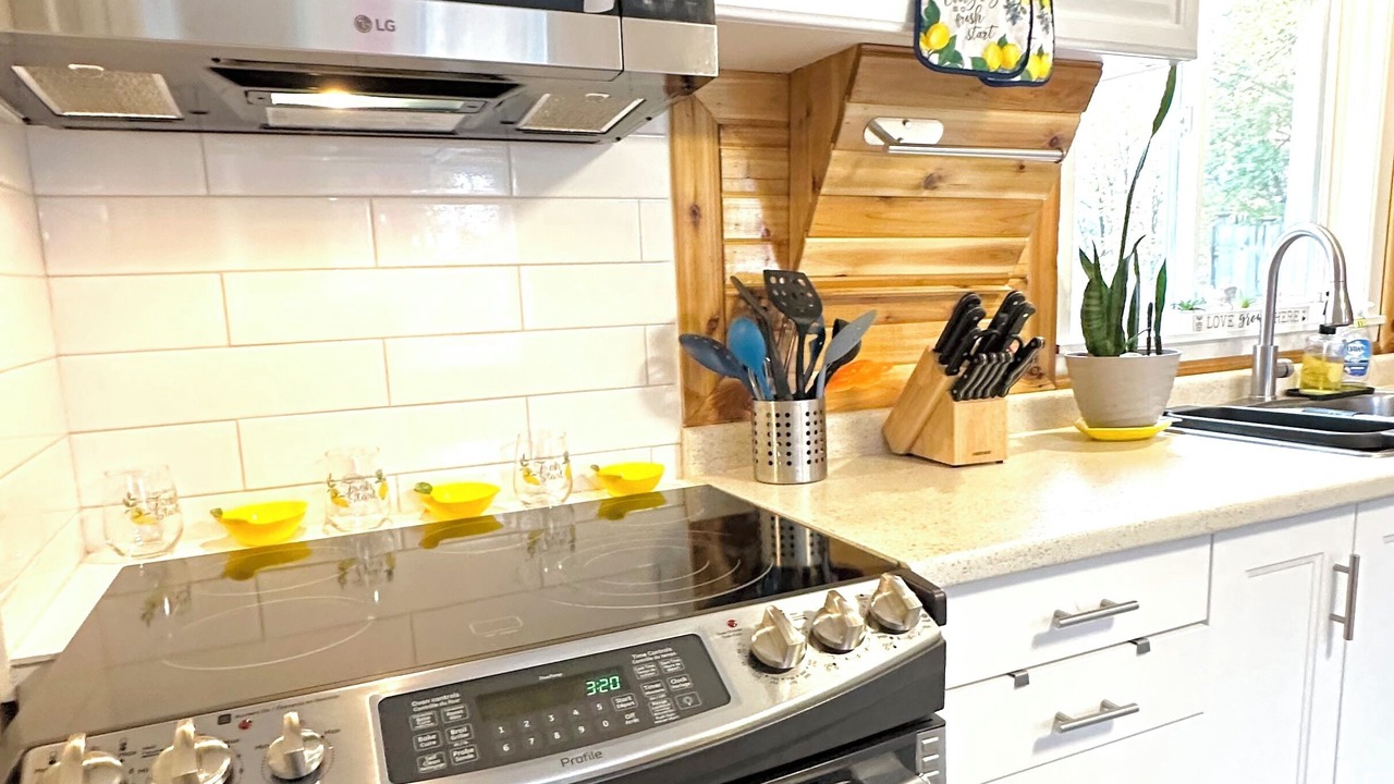 Photo of Kitchen in Plympton-Wyoming