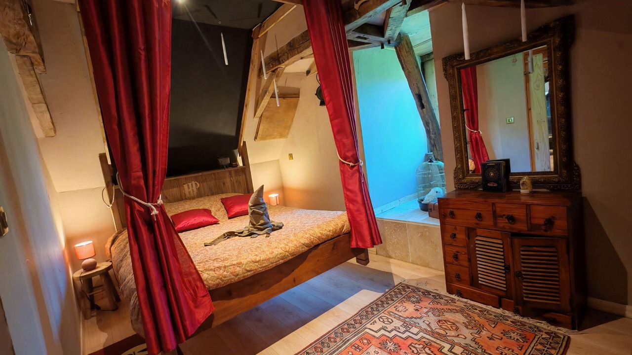 Photo of Bedroom in Louvie Juzon