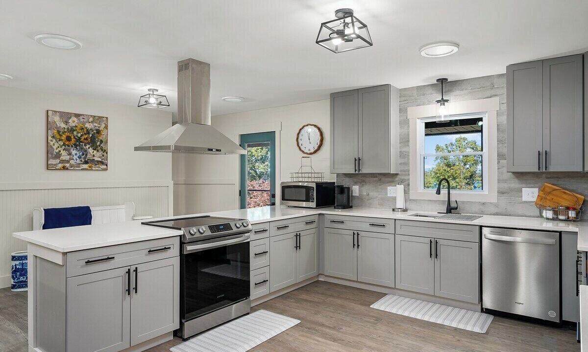 Photo of Kitchen in Seneca