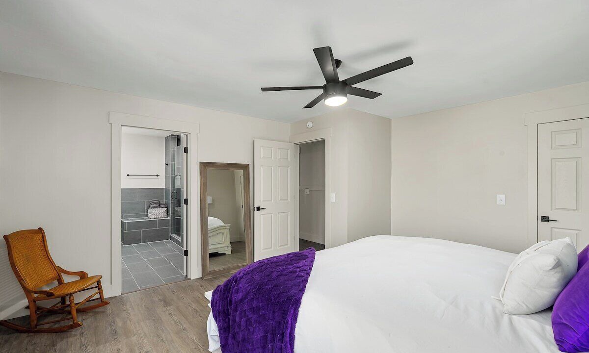 Photo of Bedroom in Seneca