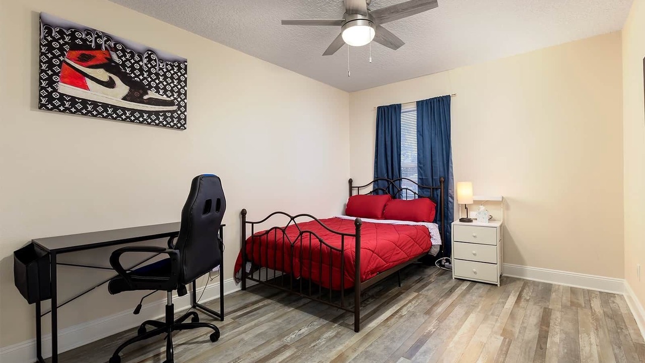 Photo of Bedroom in Deltona Lakes