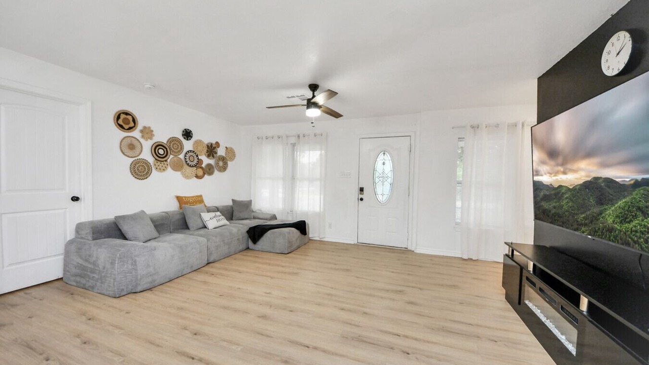 Photo of Livingroom in Fresno