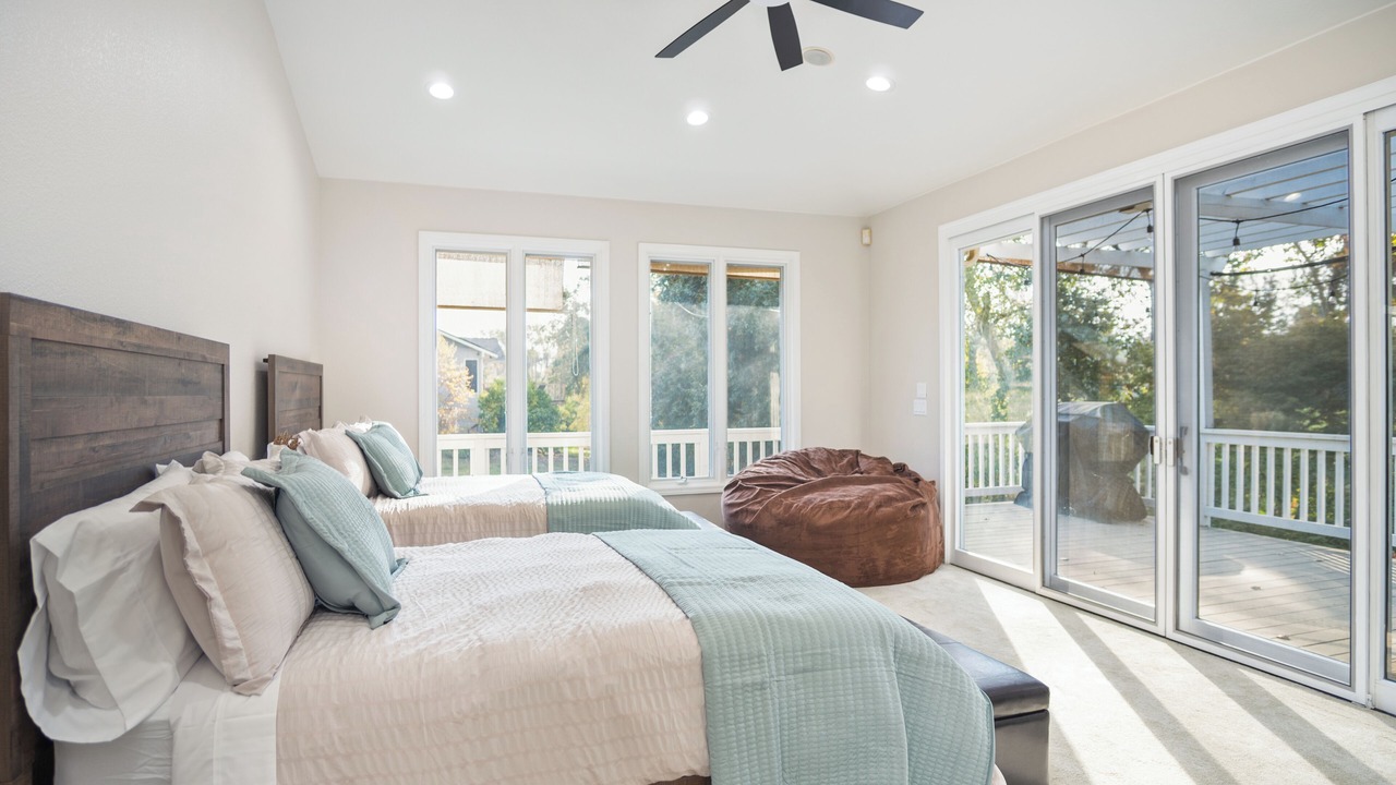 Photo of Bedroom in Springville