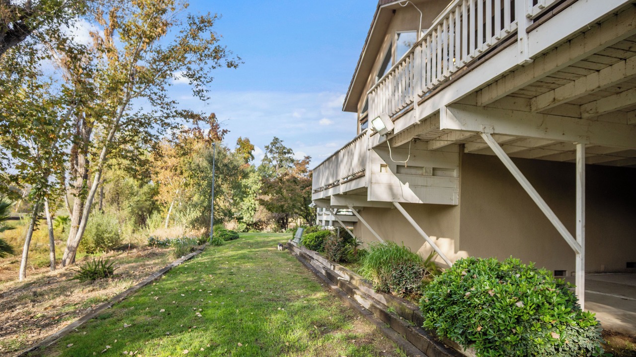 Photo of Outdoor in Springville