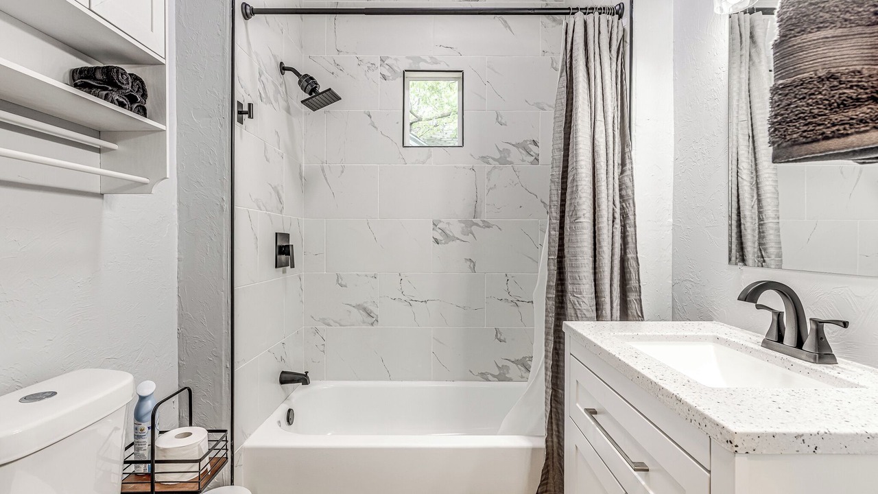 Photo of Bathroom in Central Oklahoma City