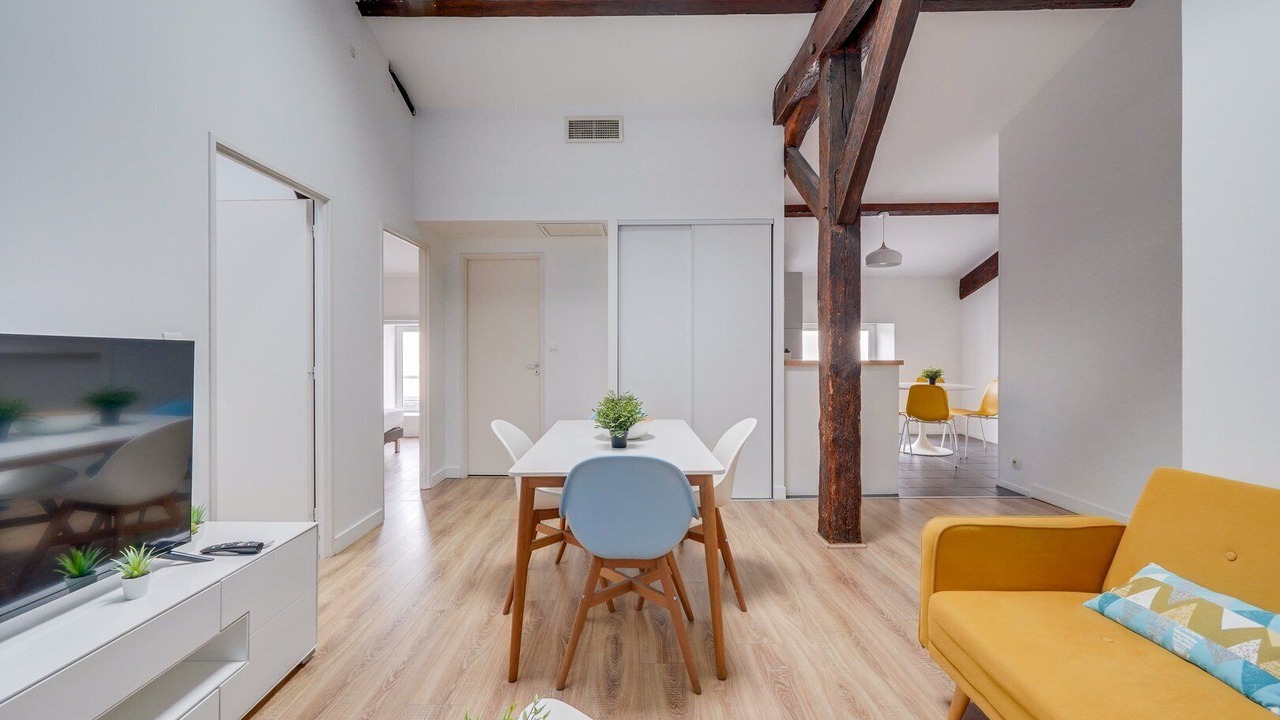 Photo of Livingroom in Begles