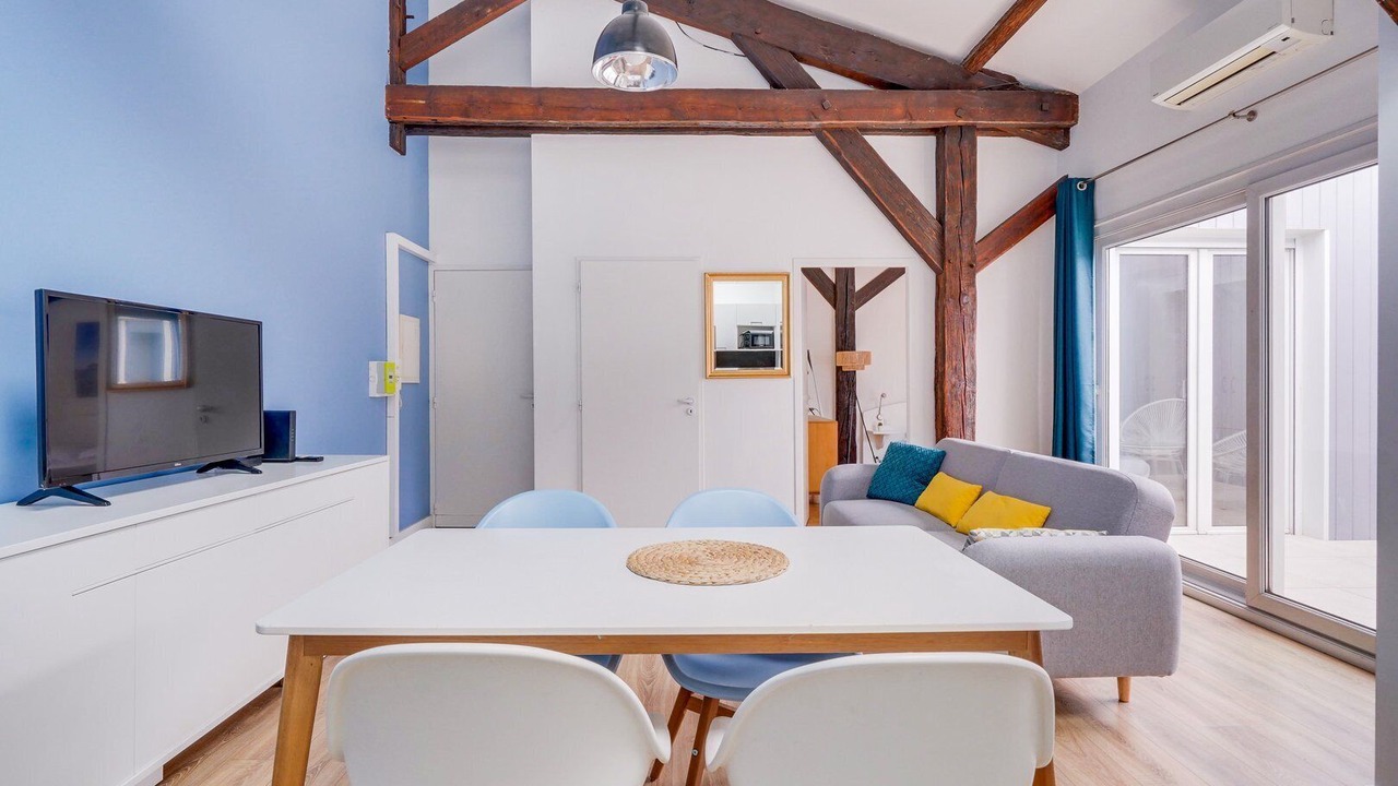 Photo of Others in Begles