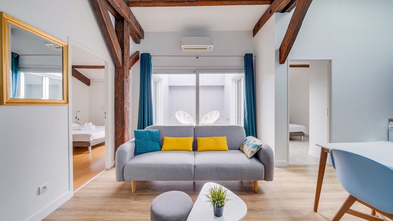 Photo of Livingroom in Begles