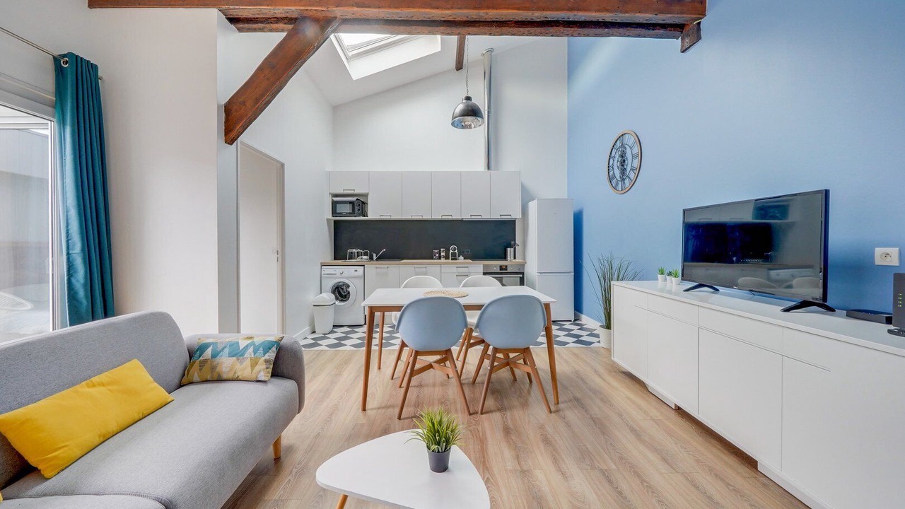 Photo of Livingroom in Begles