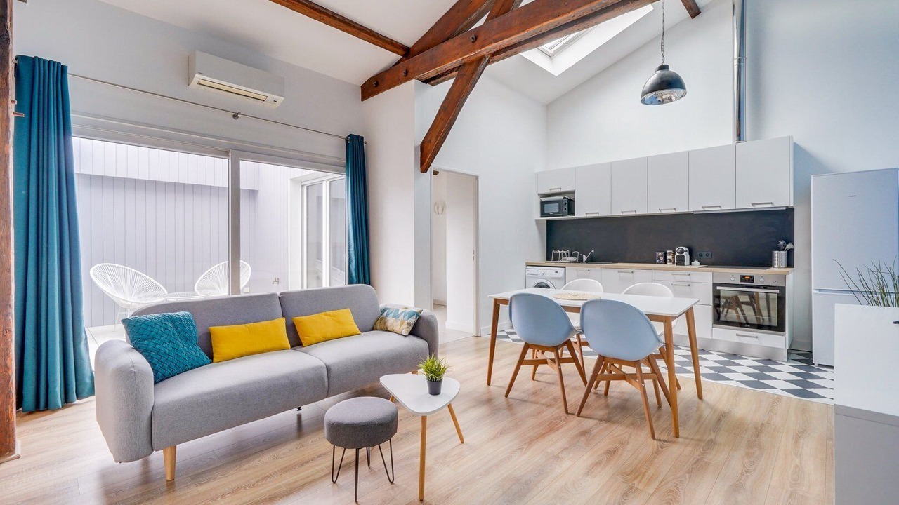 Photo of Livingroom in Begles