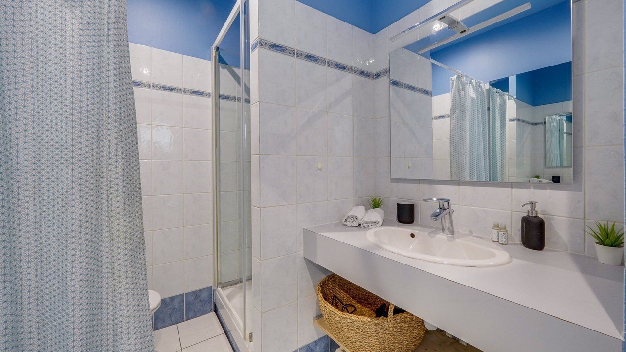 Photo of Bathroom in Begles