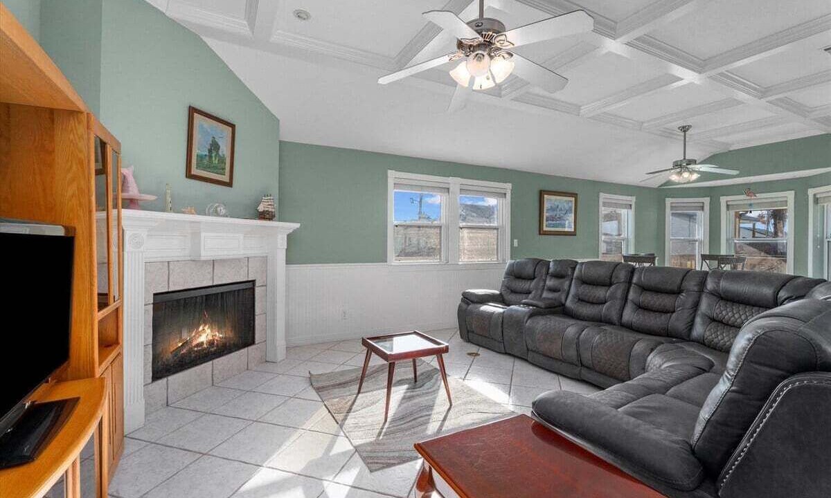 Photo of Livingroom in Terramar Beach