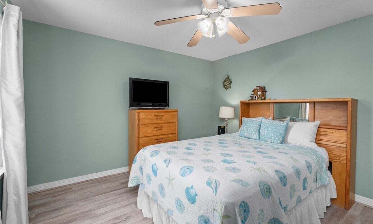 Photo of Bedroom in Terramar Beach