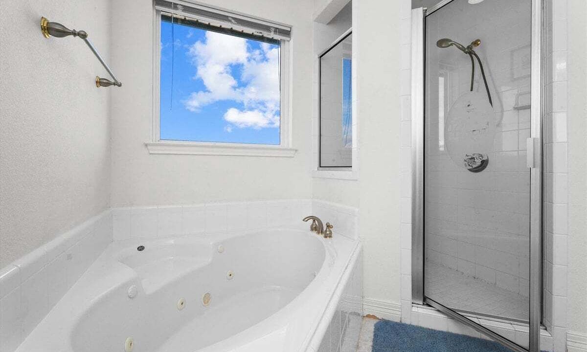 Photo of Bathroom in Terramar Beach