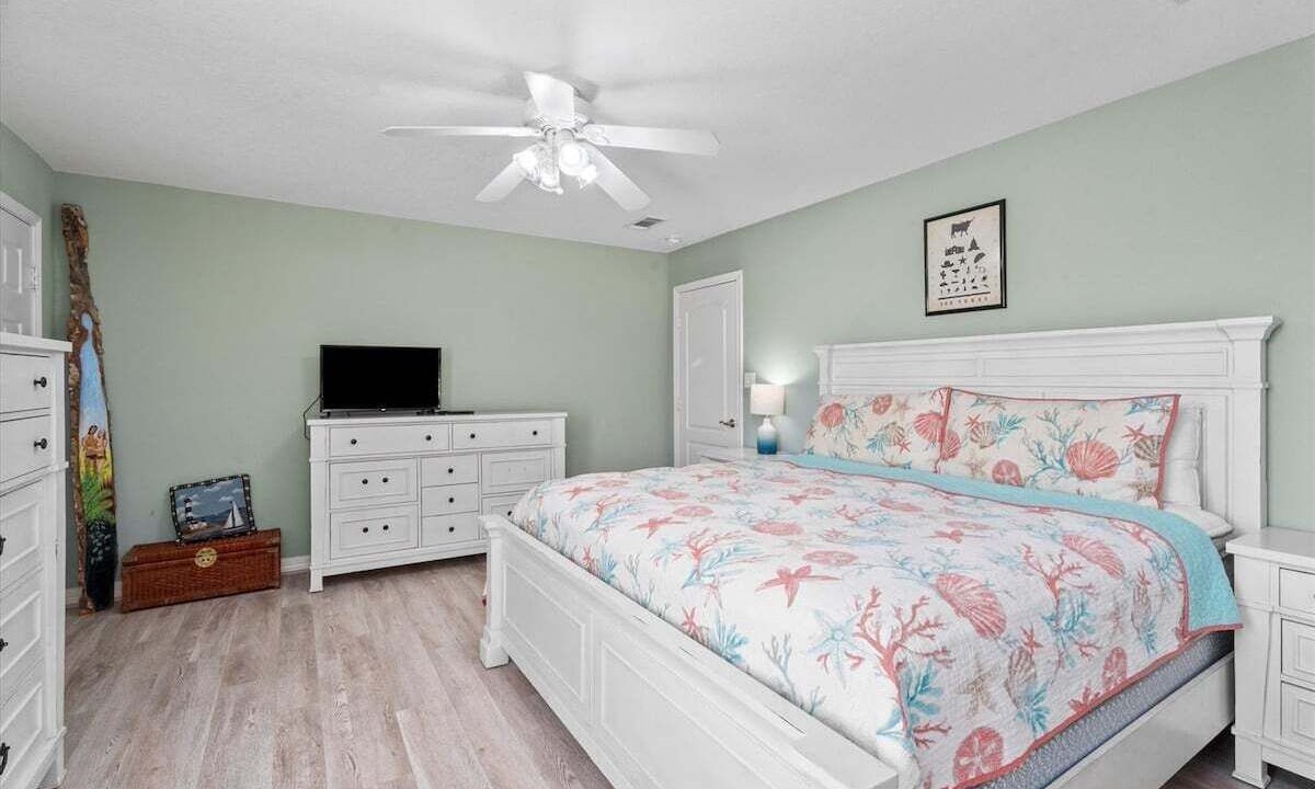 Photo of Bedroom in Terramar Beach