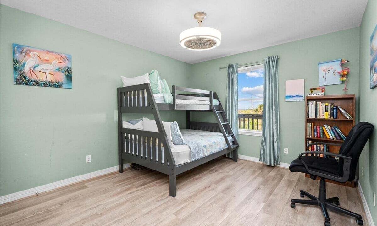 Photo of Bedroom in Terramar Beach