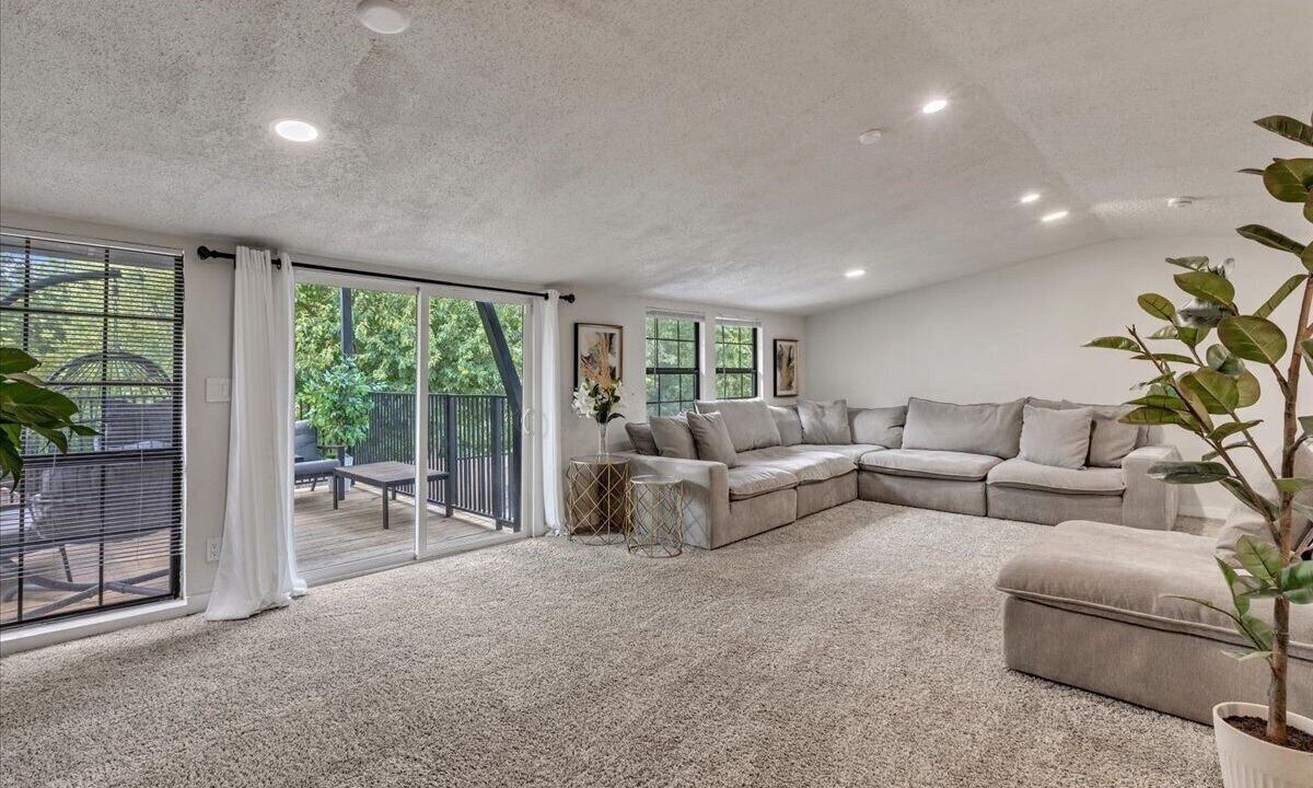 Photo of Livingroom in Norman
