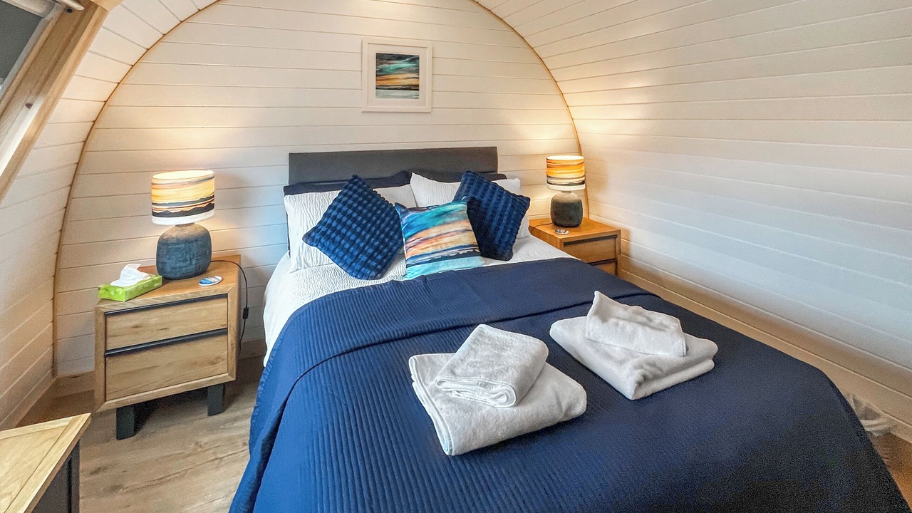 Photo of Others in Nostie