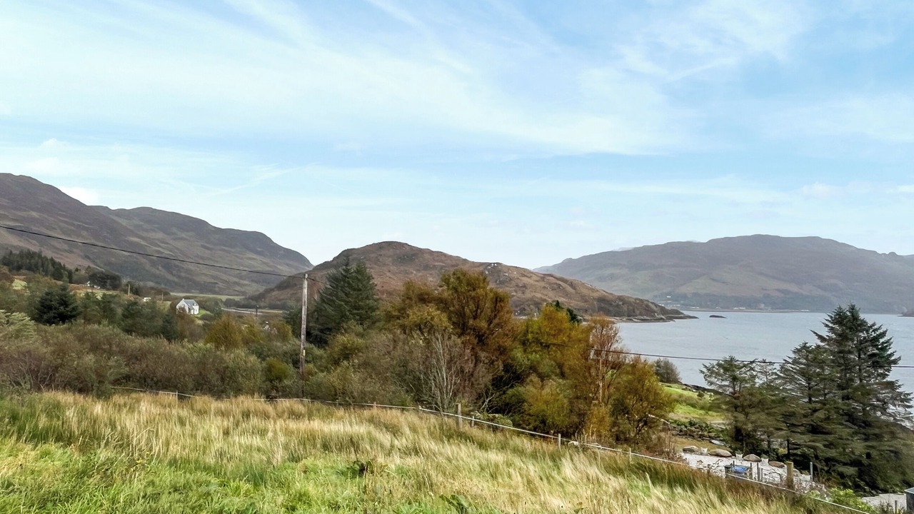 Photo of Others in Nostie