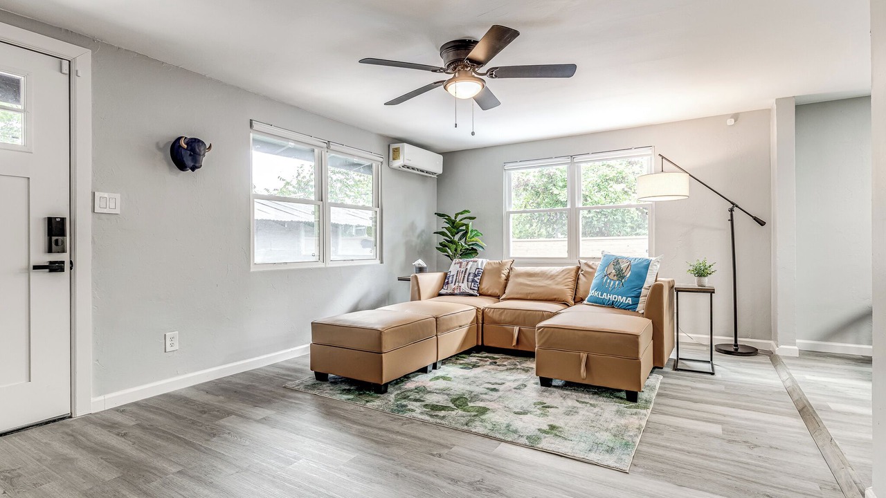 Photo of Livingroom in Central Oklahoma City