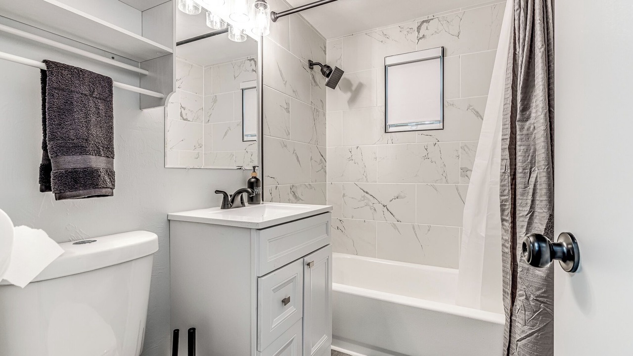 Photo of Bathroom in Central Oklahoma City