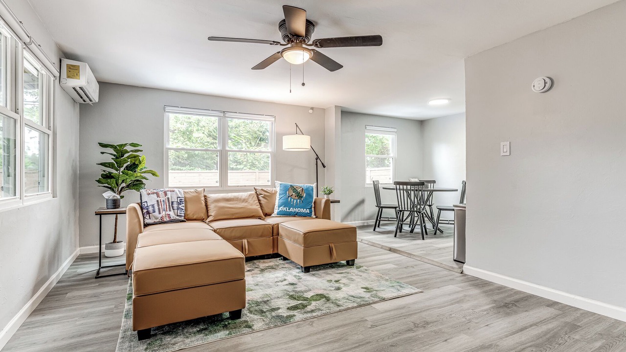 Photo of Livingroom in Central Oklahoma City