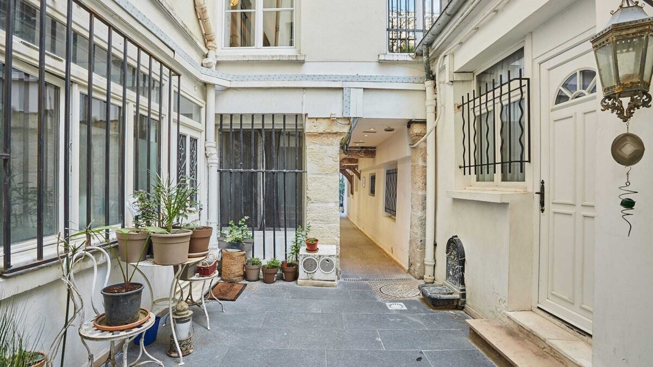 Photo of Outdoor in Arts-et-Metiers