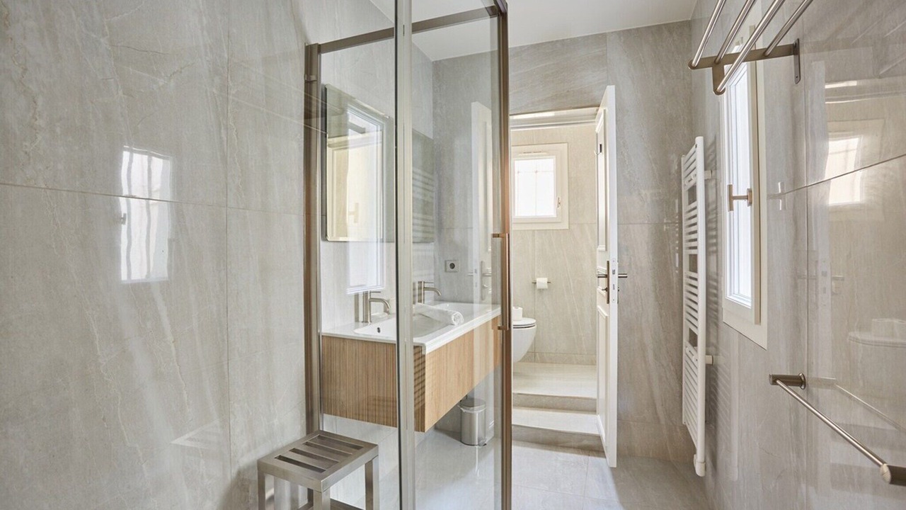 Photo of Bathroom in Arts-et-Metiers